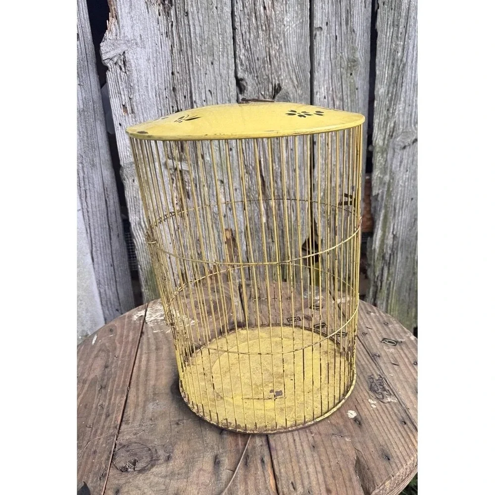 Vintage‎ Round Yellow Metal Bird Cage Hanging/Table 14x11 Cottage Granny